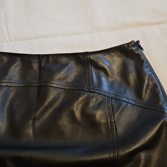 Talbots Black Leather Pencil Skirt - Picture 4 of 6